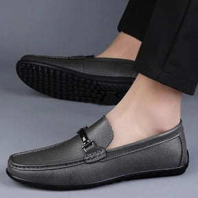 Mocassim Masculino em Couro Piannaro PN042 em design clássico e versátil