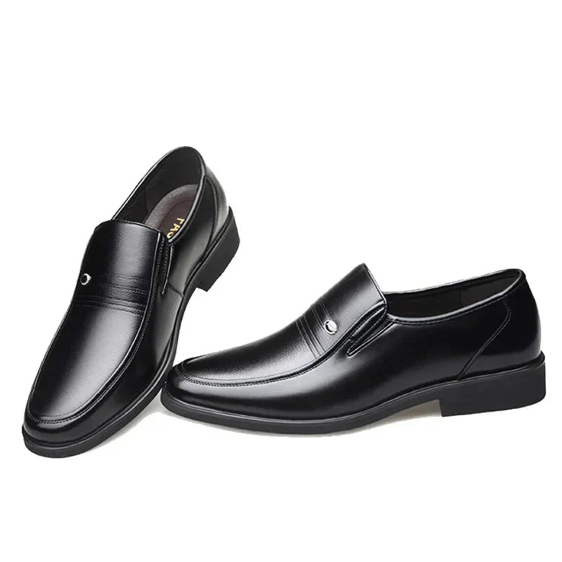 Mocassim Masculino Piannaro PN066 em couro, elegante e confortável.