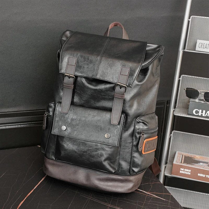Mochila de Couro Masculina Piannaro PN422 com design elegante e durável