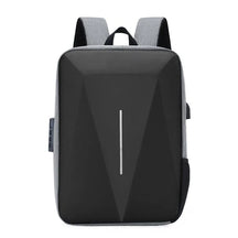 Mochila Executiva Piannaro PN409 com porta USB e trava TSA para notebooks de 15".
