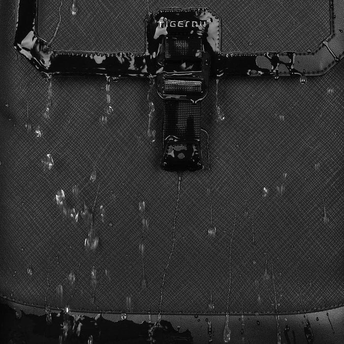 Mochila Executiva Impermeável Piannaro PN417 com design sofisticado