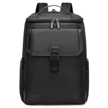 Mochila Executiva Impermeável Piannaro PN417 com design sofisticado