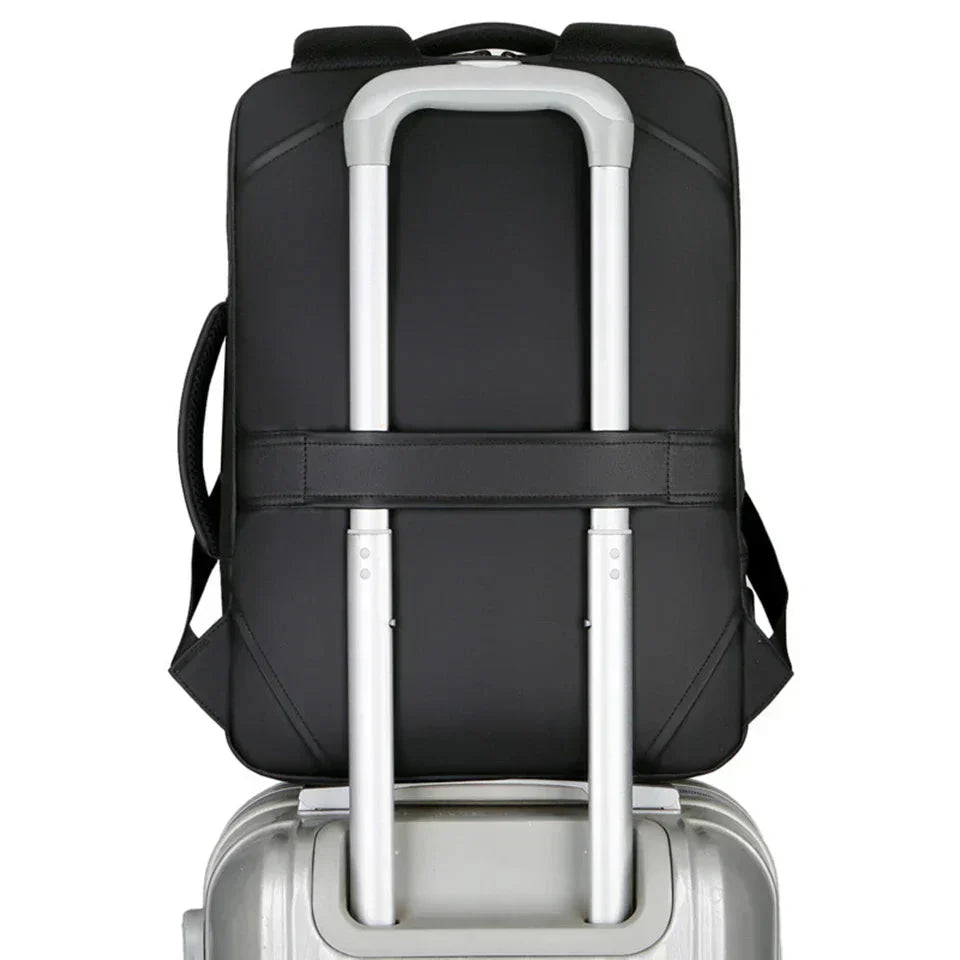 Mochila Executiva Piannaro PN086 com design elegante e porta USB