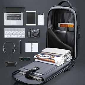 Mochila Executiva Piannaro PN087 com design moderno e funcional.