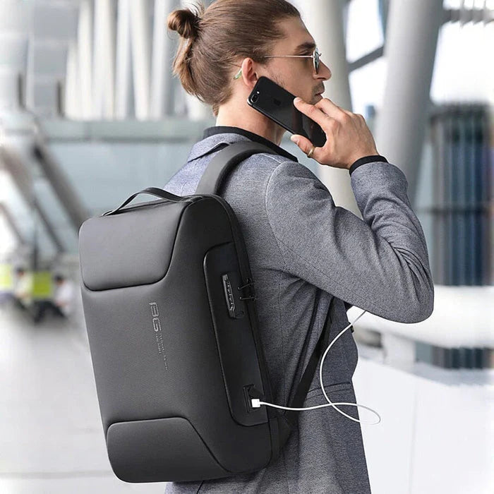 Mochila Executiva Piannaro PN401 com porta USB e trava TSA, ideal para notebooks de 15".