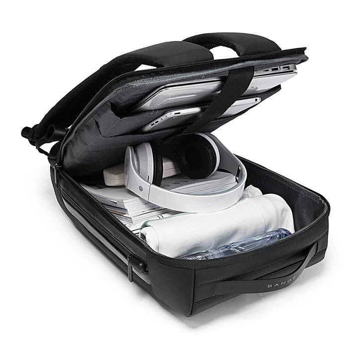Mochila Executiva Piannaro PN401 com porta USB e trava TSA, ideal para notebooks de 15".