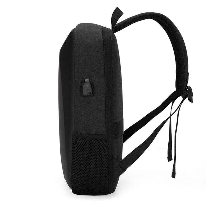 Mochila Executiva Piannaro PN409 com porta USB e trava TSA para notebooks de 15".