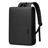 Mochila Executiva Piannaro PN414, ideal para notebooks de 15", impermeável, com design moderno e costas respiráveis.