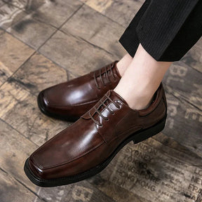 Sapato Masculino Derby em Couro Piannaro PN355 em marrom e preto, com design clássico e sola vulcanizada.