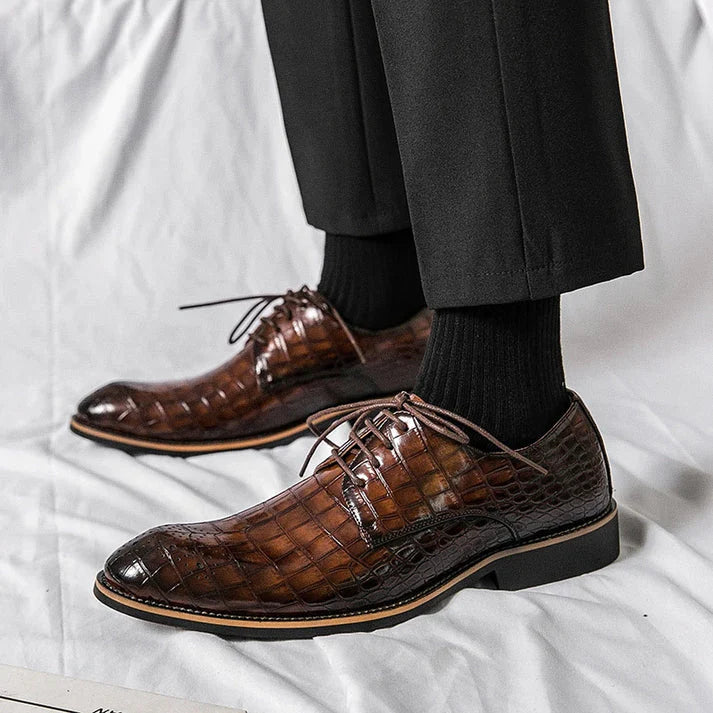Sapato Masculino Derby em Couro Piannaro PN361 em preto e marrom
