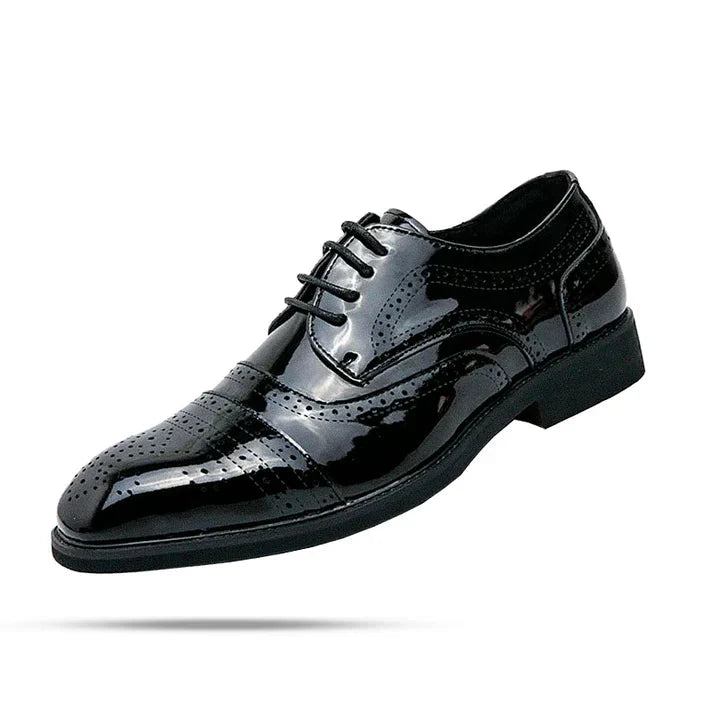 Sapato Masculino Derby Piannaro PN358 em couro preto com cadarço trançado.