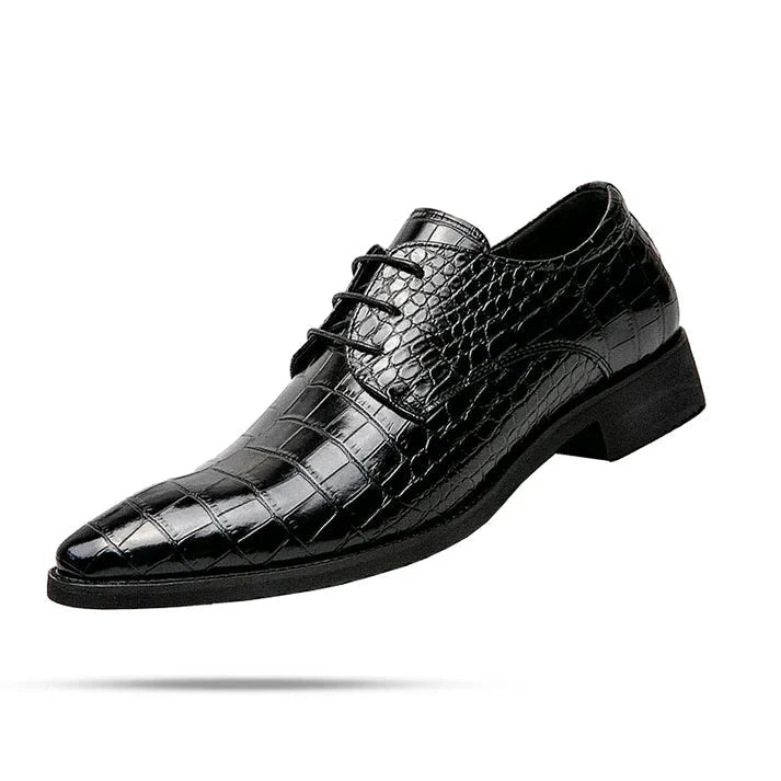 Sapato Masculino Derby Piannaro PN363 em couro texturizado, disponível em preto e marrom.