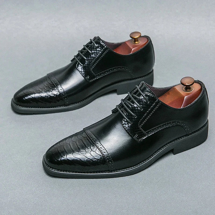 Sapato Masculino Derby Piannaro PN362 em couro texturizado, disponível em branco, marrom e preto.