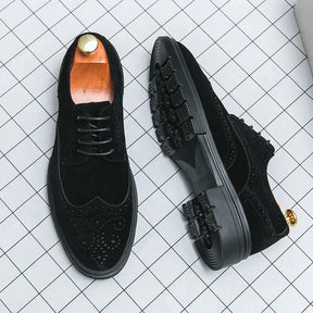 Sapato Masculino em Camurça Piannaro PN061 com design clássico e elegante