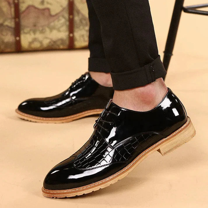 Sapato Masculino em Couro Derby Piannaro PN357 em preto e branco