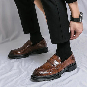 Sapato Masculino Loafer Piannaro PN345 em couro premium, elegante e confortável.