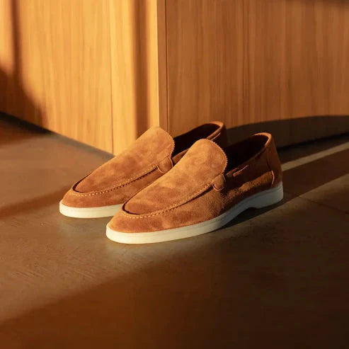 Sapato Masculino Loafer em Camurça Piannaro PN360 - Elegância e conforto para ocasiões especiais.