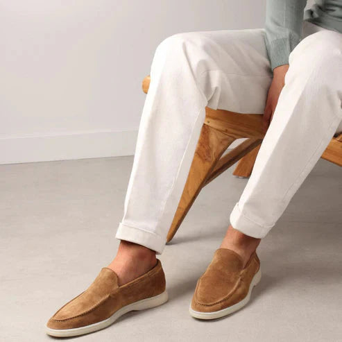 Sapato Masculino Loafer em Camurça Piannaro PN360 - Elegância e conforto para ocasiões especiais.