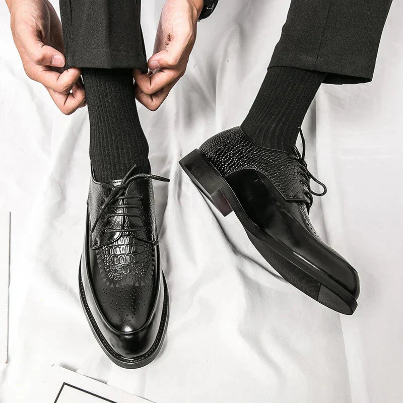 Sapato Masculino Piannaro PN060 com design clássico e versátil.