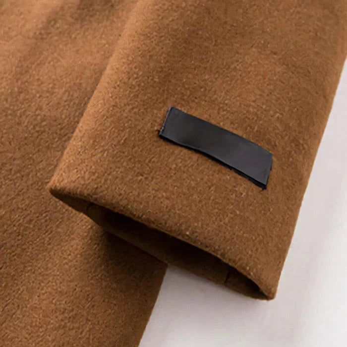 Sobretudo Masculino Piannaro PN215 em lã com design sofisticado.