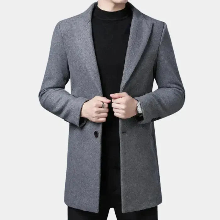 Sobretudo Masculino em Lã Piannaro PN239 com design clássico e funcional.