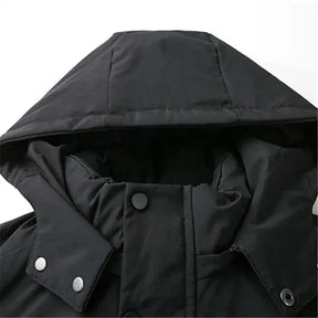 Sobretudo Masculino Piannaro PN230 em nylon, poliéster e algodão, ideal para dias frios.