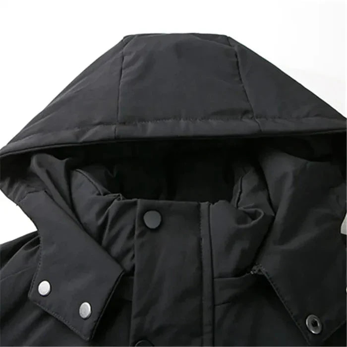 Sobretudo Masculino Piannaro PN230 em nylon, poliéster e algodão, ideal para dias frios.