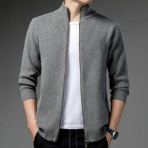 Suéter Masculino Piannaro PN183 com design slim fit e gola alta.