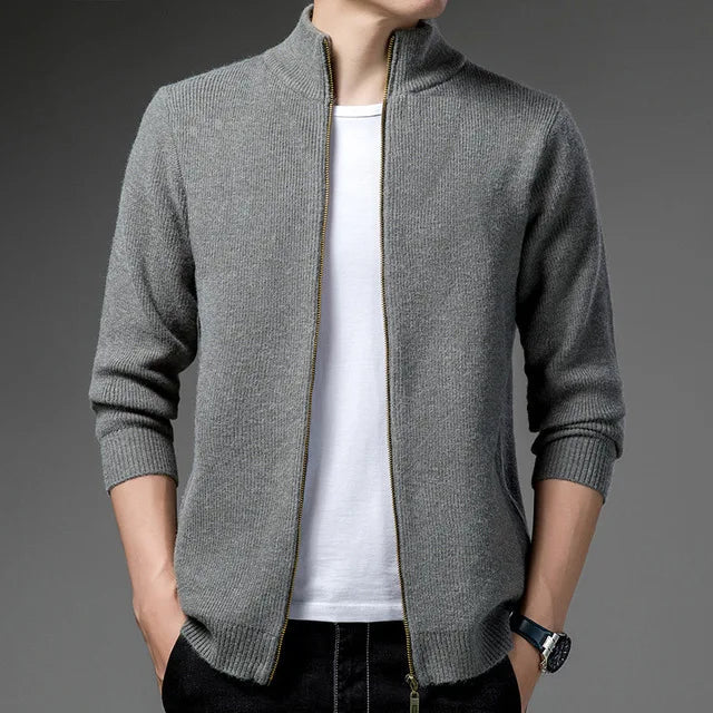 Suéter Masculino Piannaro PN183 com design slim fit e gola alta.