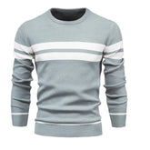 Suéter Masculino em Lã Piannaro PN176 com modelagem slim fit e gola redonda.