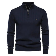 Suéter Masculino em Lã Piannaro PN173 com modelagem slim fit e gola V
