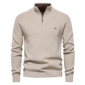 Suéter Masculino em Lã Piannaro PN173 com modelagem slim fit e gola V