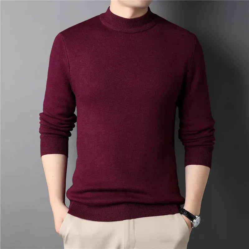 Suéter Masculino em Lã Gola Alta Piannaro PN180 em fundo neutro.