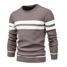 Suéter Masculino em Lã Piannaro PN176 com modelagem slim fit e gola redonda.