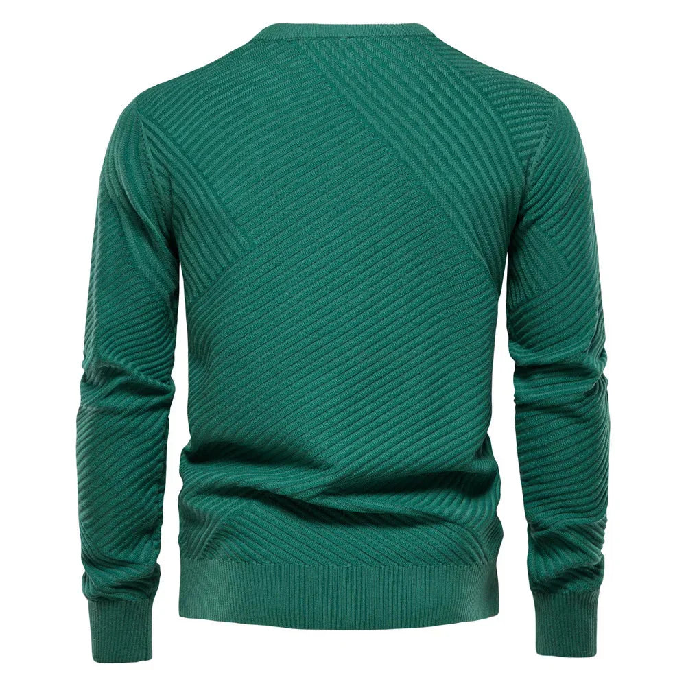 Suéter Masculino em Lã Piannaro PN175 com modelagem slim fit e gola redonda.
