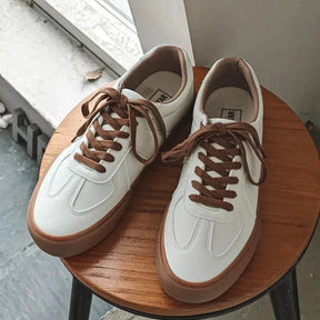 Tênis Masculino em Camurça Piannaro PN257 com design moderno e elegante.