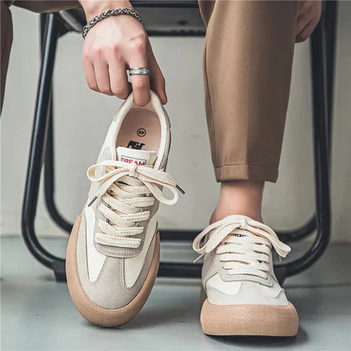 Tênis Masculino Piannaro PN271 em camurça, estilo moderno e conforto.