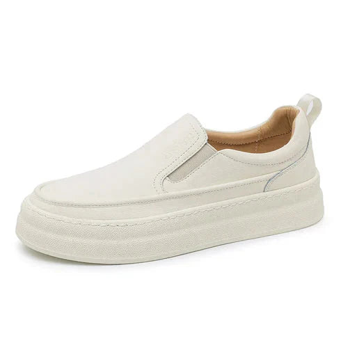 Tênis Masculino em Couro Piannaro PN259 com design moderno e sofisticado.