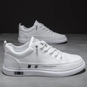 Tênis Masculino em Couro Piannaro PN241 com design elegante e confortável.