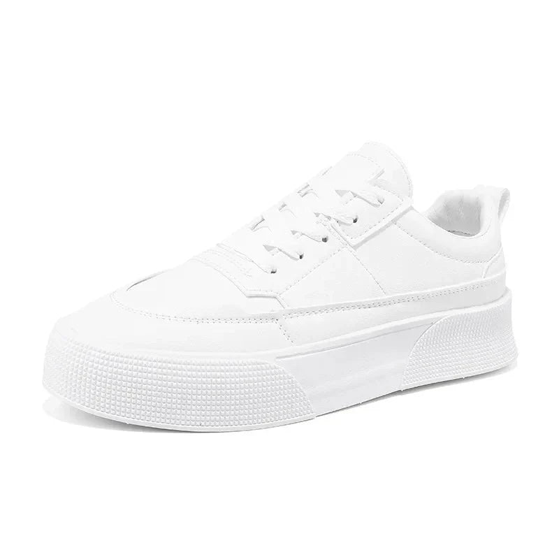 Tênis Masculino em Couro Piannaro PN262 com design elegante e minimalista.