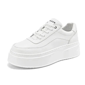 Tênis Masculino em Couro Piannaro PN267 com design moderno e elegante.