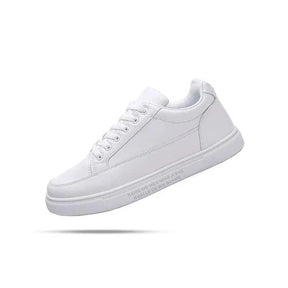 Tênis Masculino em Couro Piannaro PN246 com design sofisticado.