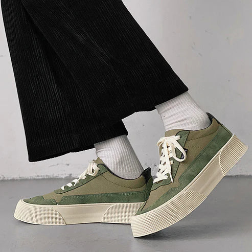 Tênis Masculino em Couro Piannaro PN263 com design moderno e minimalista.