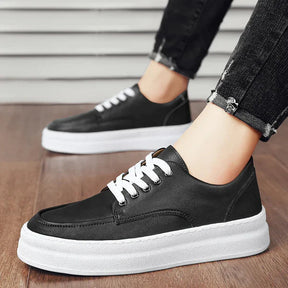 Tênis Masculino em Couro Piannaro PN304 disponível em marrom e preto.