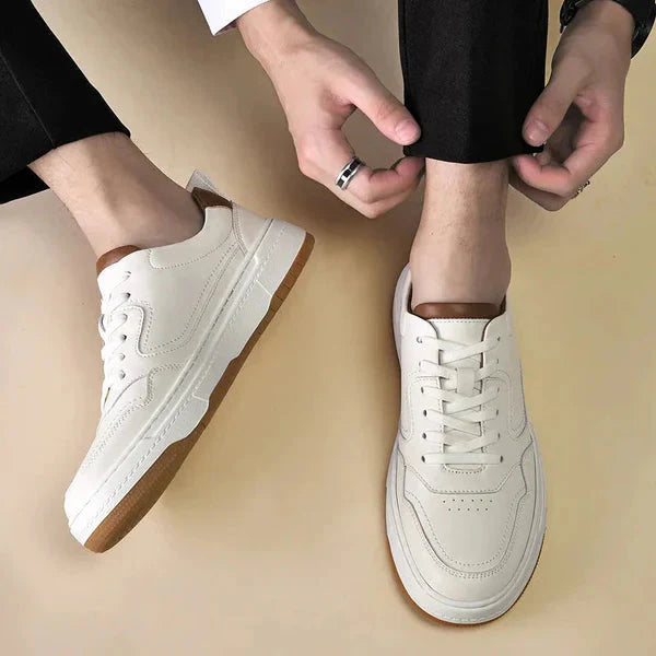 Tênis Masculino em Couro Piannaro PN306 disponível em branco e preto.