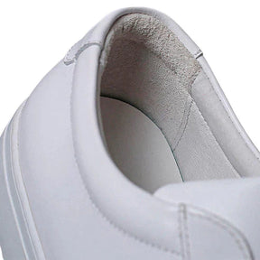 Tênis Masculino em Couro Piannaro PN309 com design elegante e confortável.