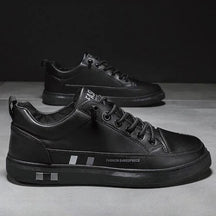 Tênis Masculino em Couro Piannaro PN241 com design elegante e confortável.