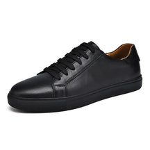 Tênis Masculino em Couro Piannaro PN302 em couro, disponível em marrom e preto.