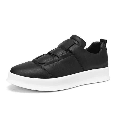 Tênis Masculino em Couro Piannaro PN315 com design moderno e elegante.
