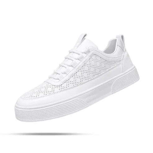 Tênis Masculino Piannaro PN256 com design minimalista e solado reto.